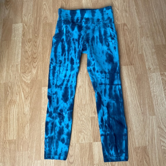 lululemon athletica Pants - Like New Lululemon Tie Dye Wonder Under Leggings